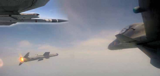 Successful flight-tests of Astrabvraam with indigenous RF seeker from su-30 MK-1