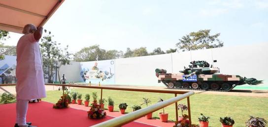 प्रधानमंत्री ने सेना को प्रमुख बैटल टैंक अर्जुन (MK-1A) सौंपा