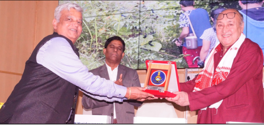 Padma Bhushan Shri Victor Banerjee during his visit to ITM on 30 September 2022