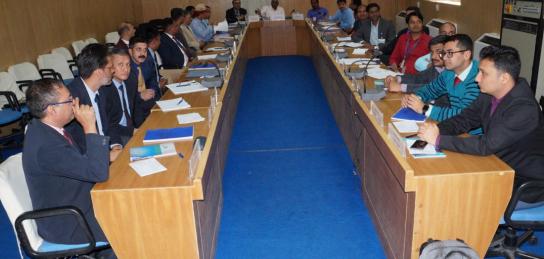 Shri MS Easwaran, DS & Director CABS interacting with participants
