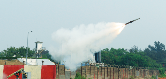 डीआरडीओ ने बहुत कम दूरी की वायु रक्षा प्रणाली मिसाइल के दो उड़ान परीक्षण किए